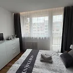 S Balkónem, Klimatizací A Infrasaunou *