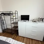 S Balkónem, Klimatizací A Infrasaunou Appartamento