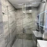 S Balkónem, Klimatizací A Infrasaunou
