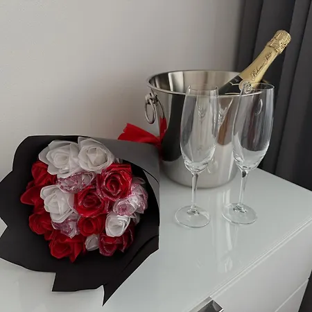 דירה S Balkonem, Klimatizaci A Infrasaunou