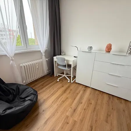 S Balkonem, Klimatizaci A Infrasaunou