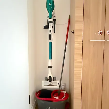 S Balkonem, Klimatizaci A Infrasaunou אוסטרבה