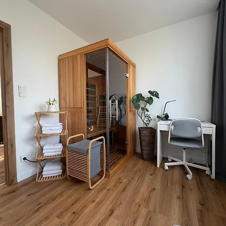 S Balkonem, Klimatizaci A Infrasaunou Lägenhet Ostrava