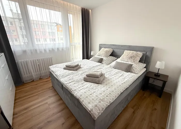 Appartement S Balkonem, Klimatizaci A Infrasaunou Ostrava
