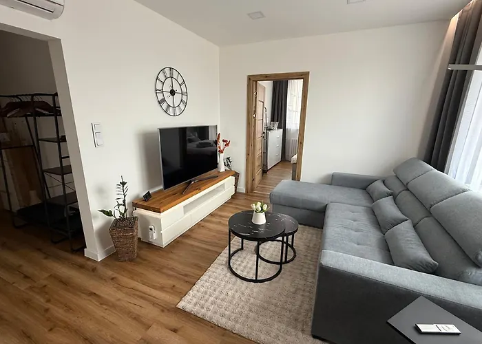 Apartment S Balkonem, Klimatizaci A Infrasaunou