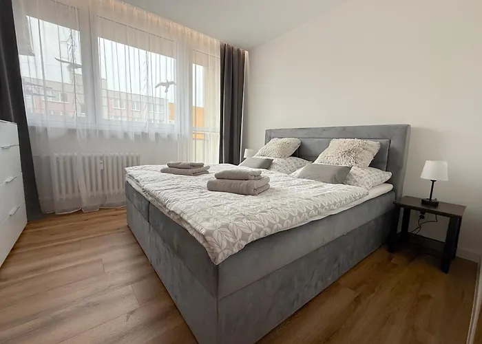 Appartement S Balkonem, Klimatizaci A Infrasaunou Ostrava