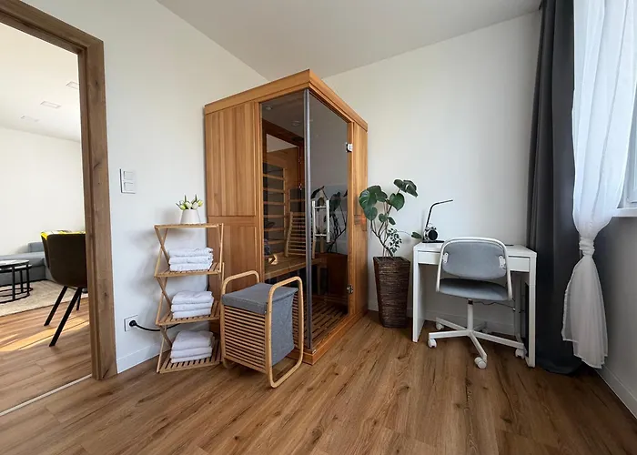 S Balkonem, Klimatizaci A Infrasaunou Appartement Ostrava